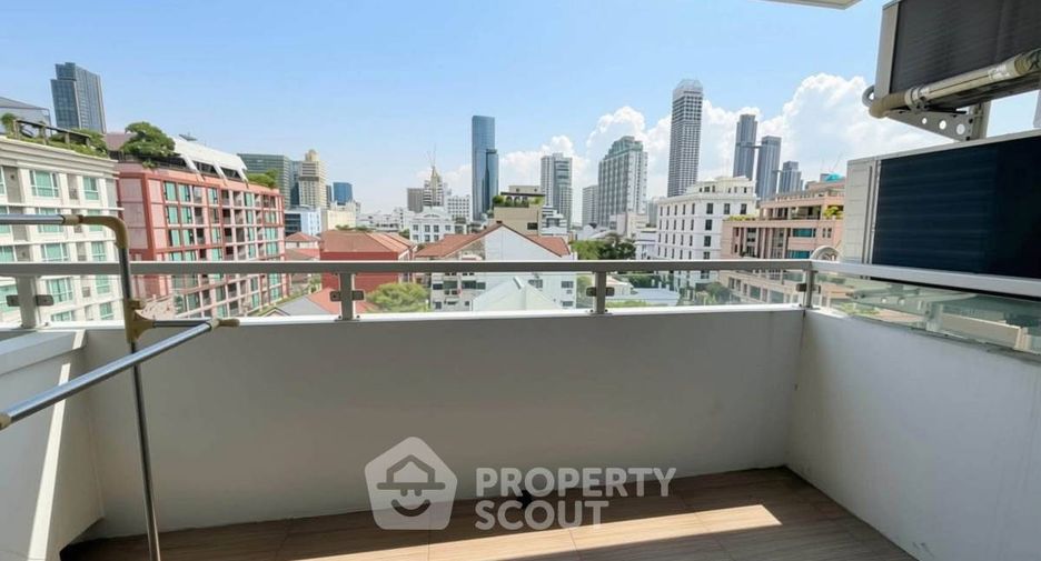 For rent 2 ベッドルーム condo in Watthana, Bangkok