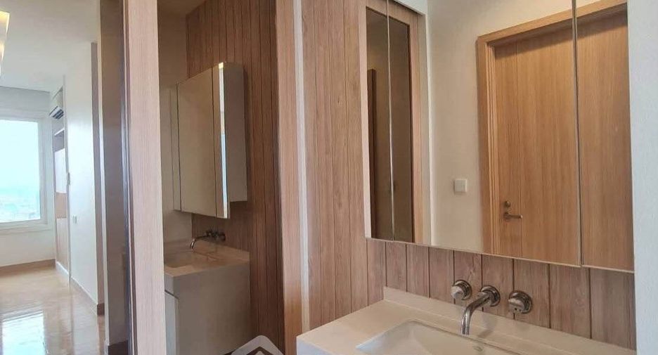 Condo en alquiler de 2 habitaciones en Khlong Toei, Bangkok
