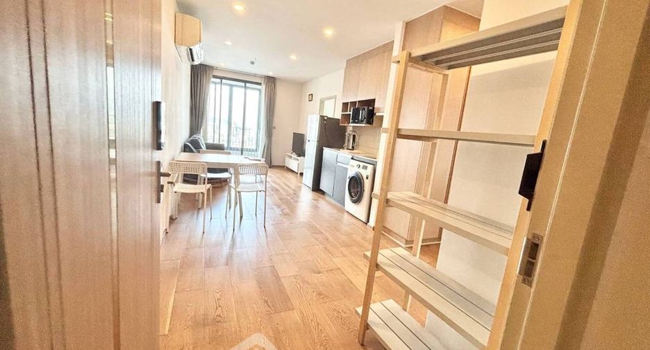 For rent 2 bedrooms condo in Pathum Wan, Bangkok