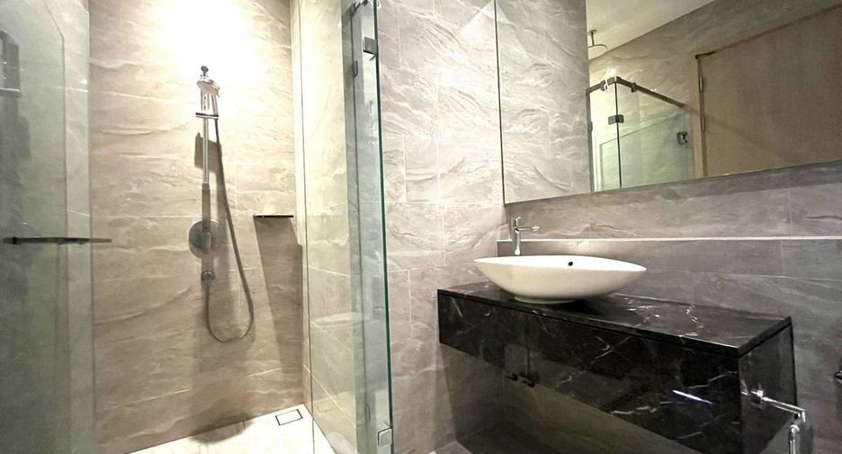 For rent 1 bed condo in Huai Khwang, Bangkok