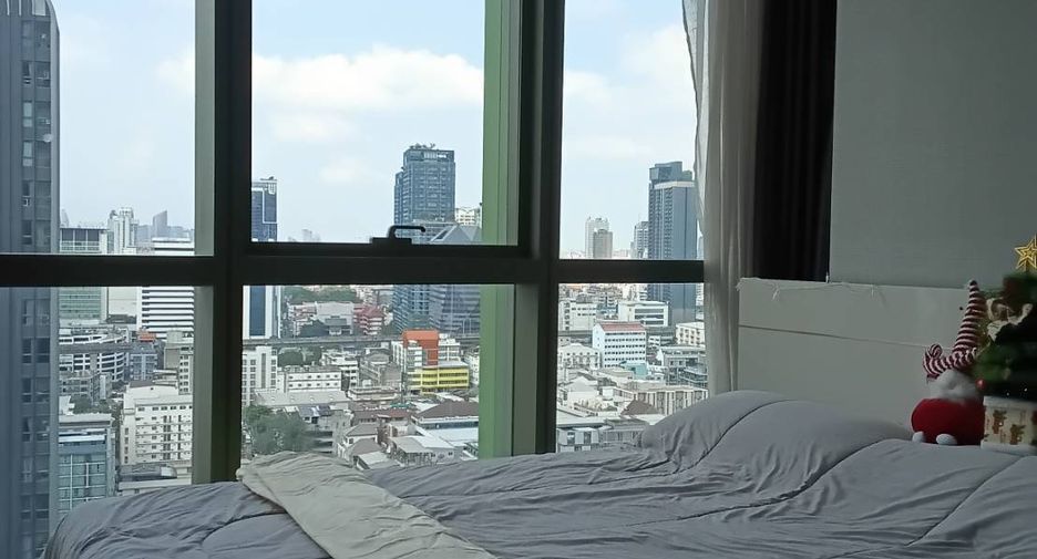 À louer 2 chambres condo à Pathum Wan, Bangkok