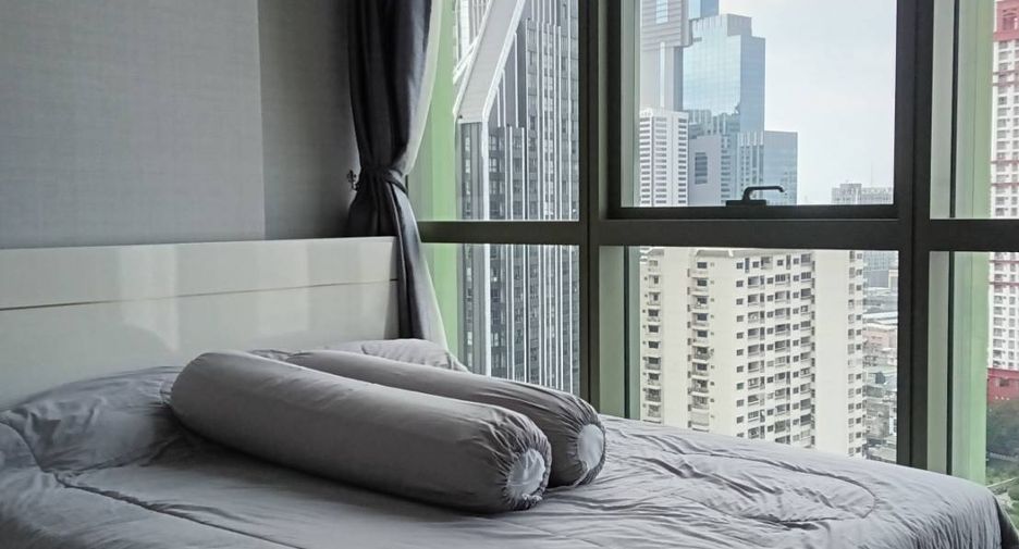 À louer 2 chambres condo à Pathum Wan, Bangkok