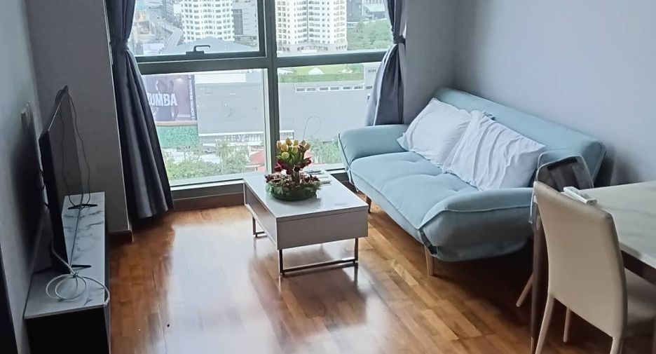 À louer 2 chambres condo à Pathum Wan, Bangkok