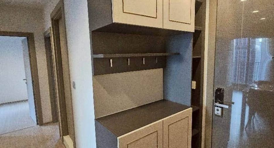 Wohnung zur Miete mit 2 Zimmer in Huai Khwang, Bangkok