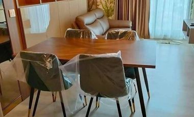 For rent 2 bedrooms condo in Pathum Wan, Bangkok