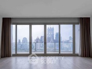 À louer 3 chambres condo à Pathum Wan, Bangkok