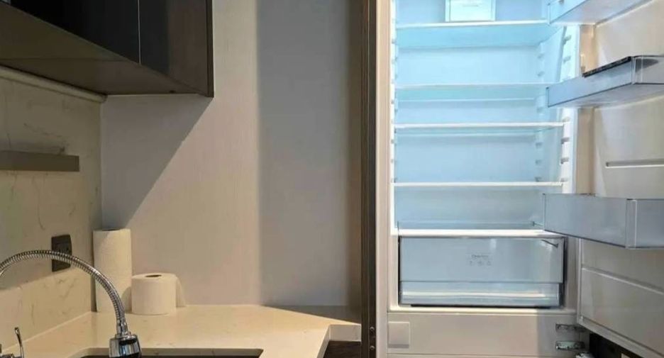 À louer 2 chambres condo à Pathum Wan, Bangkok