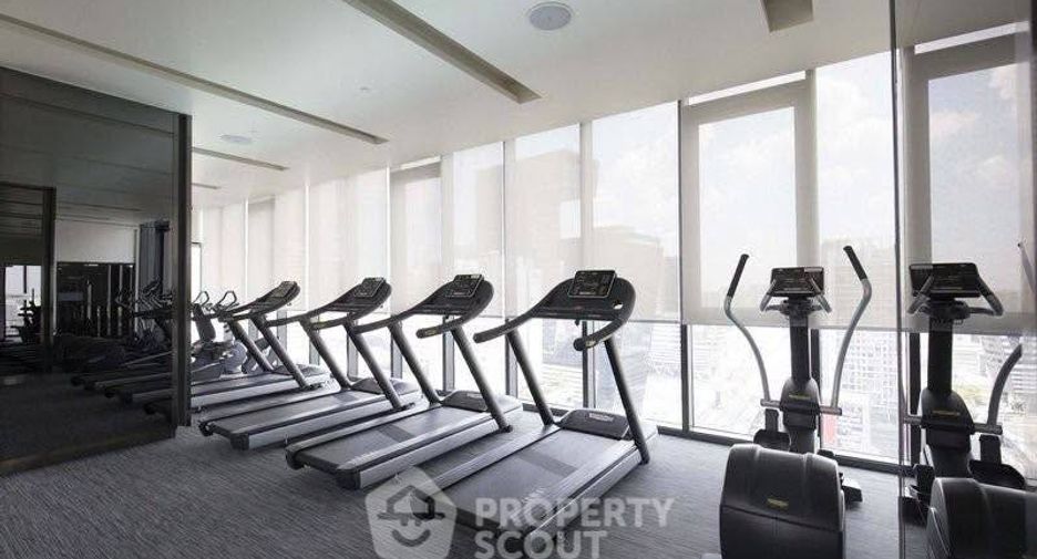 For rent and for sale 1 bed condo in Huai Khwang, Bangkok