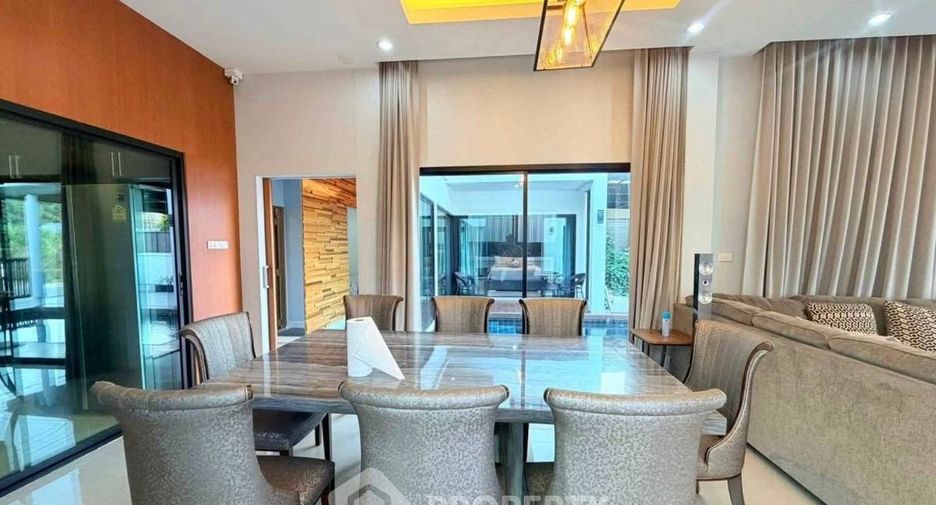 For rent 3 bedrooms villa in Bang Saray, Pattaya