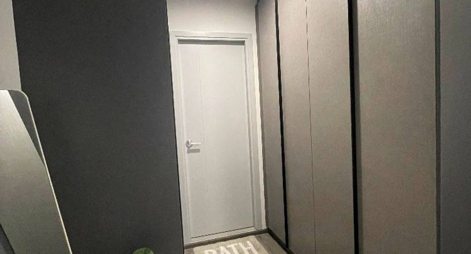Wohnung zur Miete mit 1 Zimmer in Bang Rak, Bangkok