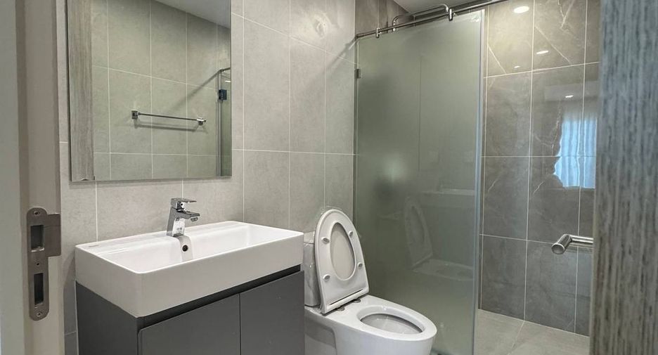 Wohnung zur Miete mit 1 Zimmer in Bang Rak, Bangkok