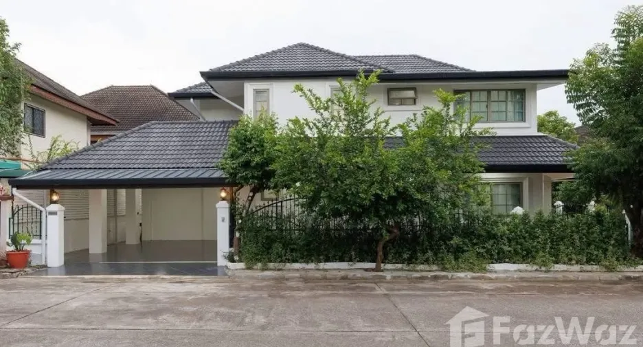 For sale 5 bedrooms house in Mueang Chiang Mai, Chiang Mai