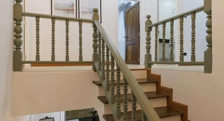 For sale 5 bedrooms house in Mueang Chiang Mai, Chiang Mai