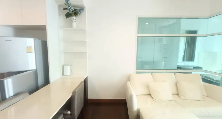 For rent 1 bed condo in Watthana, Bangkok
