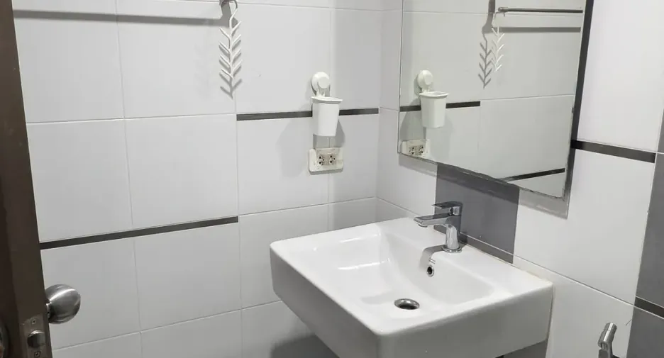 Wohnung zur Miete mit 1 Zimmer in Watthana, Bangkok