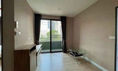 For sale 2 ベッドルーム condo in Huai Khwang, Bangkok