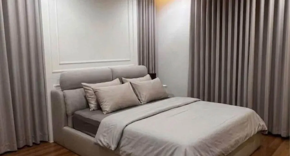 For rent 4 bedrooms house in Taling Chan, Bangkok