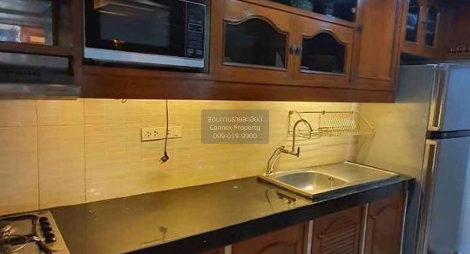 For rent 3 bedrooms condo in Watthana, Bangkok