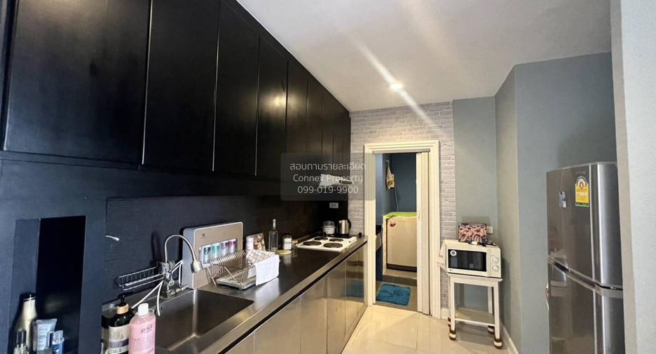 Wohnung zur Miete mit 2 Zimmer in Khlong Toei, Bangkok