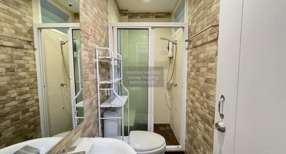 Reihenhaus zur Miete mit 4 Zimmer in Din Daeng, Bangkok