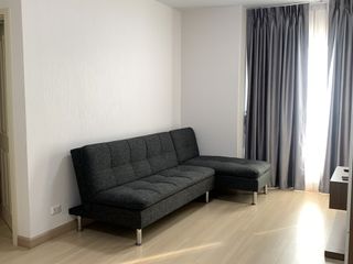 For rent 2 bedrooms condo in Huai Khwang, Bangkok