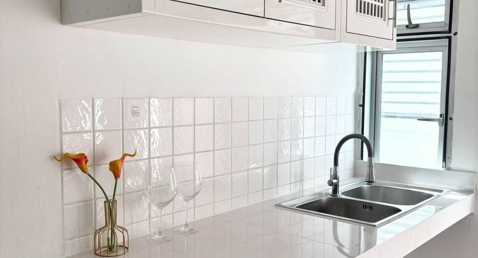 For rent 3 bedrooms townhouse in Mueang Samut Prakan, Samut Prakan