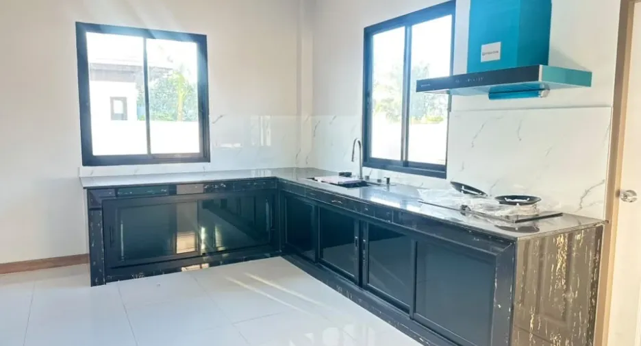 For sale 4 bedrooms villa in Bang Lamung, Chonburi