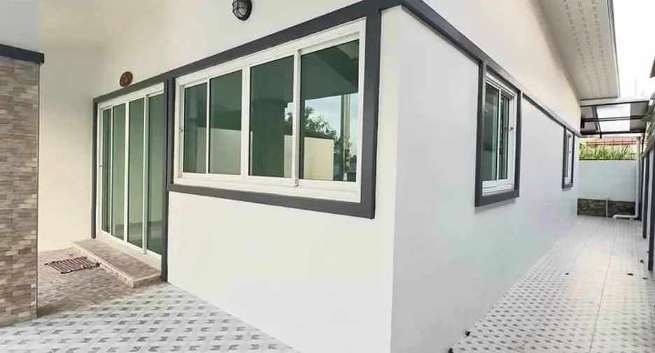For sale 2 bedrooms townhouse in Bang Lamung, Chonburi