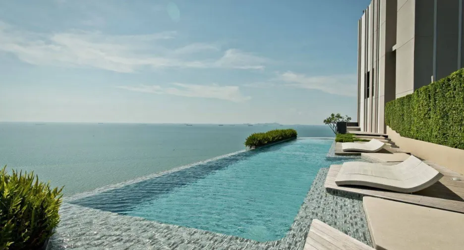 For sale 2 ベッドルーム condo in Bang Lamung, Chonburi