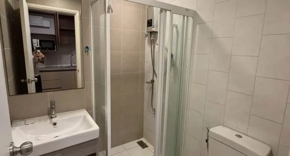 For sale 1 bed condo in Khlong Luang, Pathum Thani