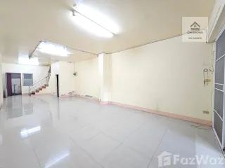 Reihenhaus zum Kauf und zur Miete mit 2 Zimmer in Mueang Chiang Rai, Chiang Rai