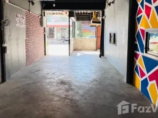 出售 2 卧室 联排别墅 在 Mueang Lampang, Lampang