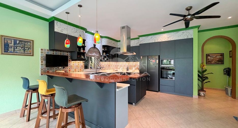 Haus zum Kauf mit 3 Zimmer in Bang Lamung, Chonburi