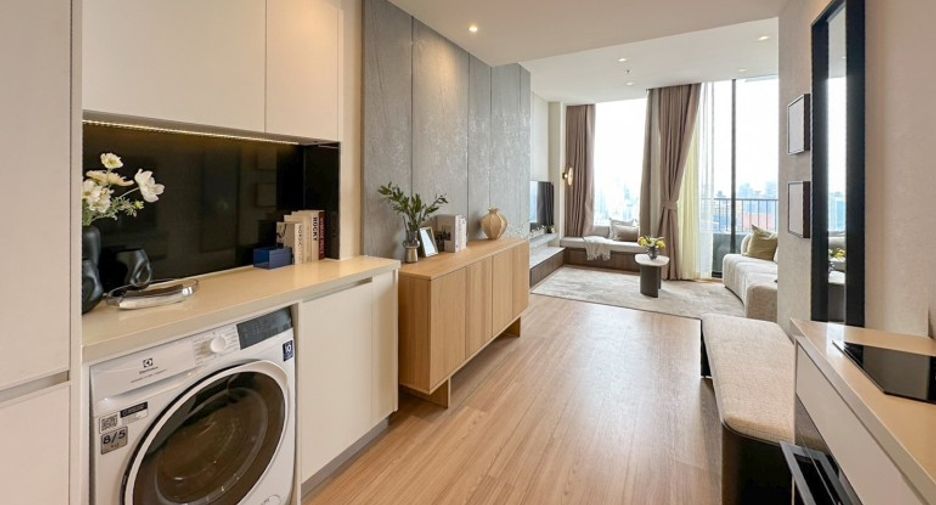 For sale 2 bedrooms condo in Watthana, Bangkok
