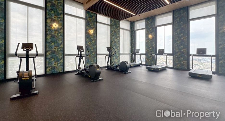 For sale 2 bedrooms condo in Watthana, Bangkok