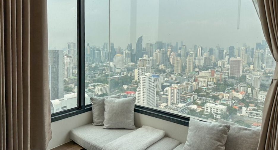 For sale 2 bedrooms condo in Watthana, Bangkok