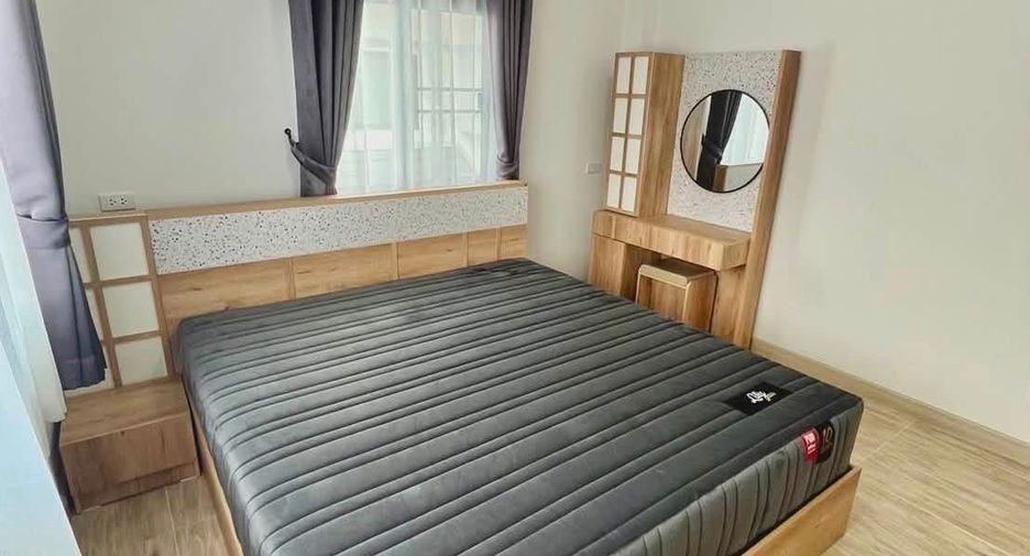 For rent 4 bedrooms house in Saraphi, Chiang Mai