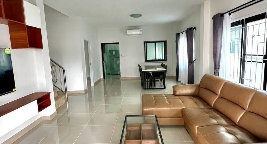 For rent 4 bedrooms house in Saraphi, Chiang Mai