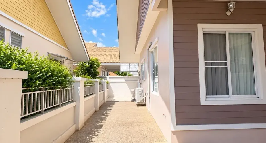 For rent 2 bedrooms house in Doi Saket, Chiang Mai