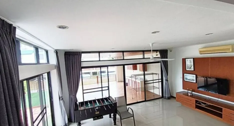 Casa en venta y en alquiler de 3 habitaciones en Na Jomtien, Pattaya