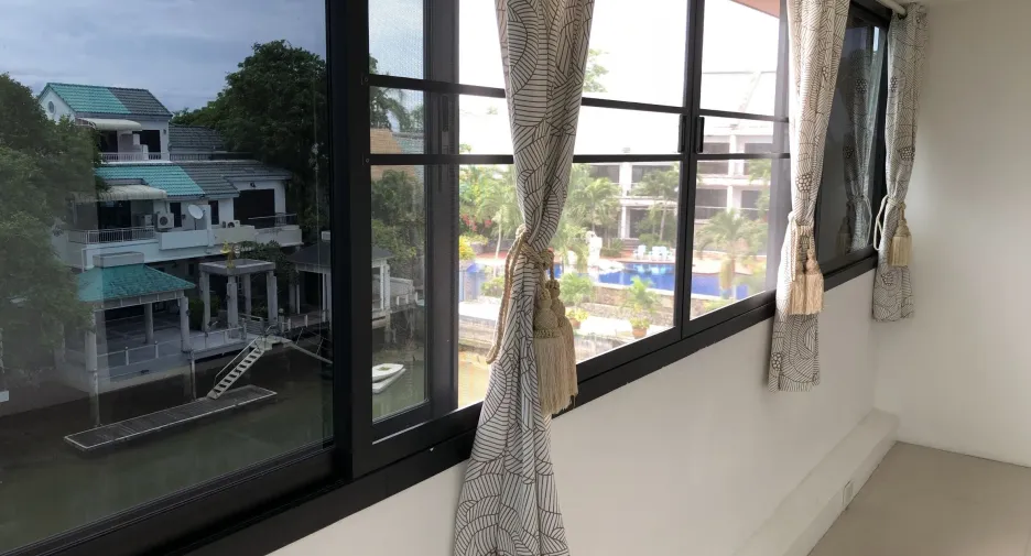 Casa en venta y en alquiler de 3 habitaciones en Na Jomtien, Pattaya