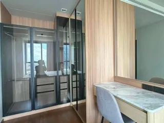For rent studio condo in Khlong Toei, Bangkok