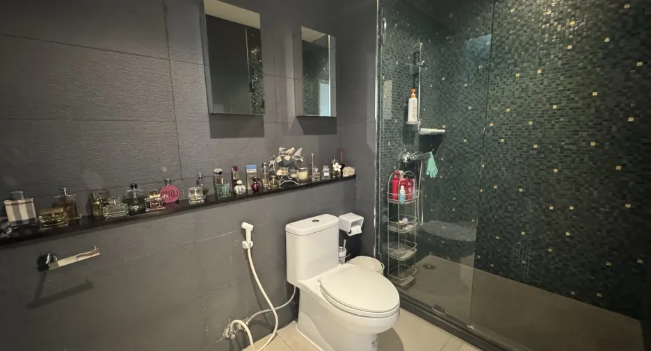Condo en venta de 3 habitaciones en Watthana, Bangkok