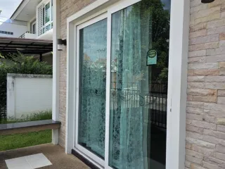 For rent 4 bedrooms house in San Kamphaeng, Chiang Mai