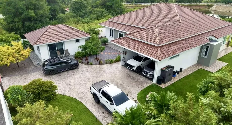 For sale 5 bedrooms villa in Pran Buri, Prachuap Khiri Khan