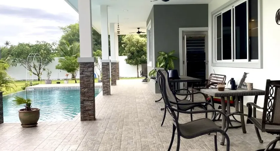 For sale 5 bedrooms villa in Pran Buri, Prachuap Khiri Khan