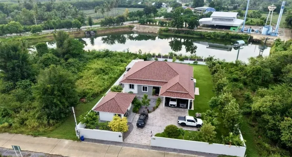 For sale 5 bedrooms villa in Pran Buri, Prachuap Khiri Khan