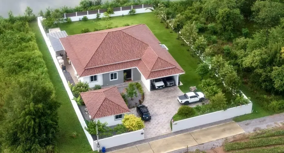 For sale 5 bedrooms villa in Pran Buri, Prachuap Khiri Khan