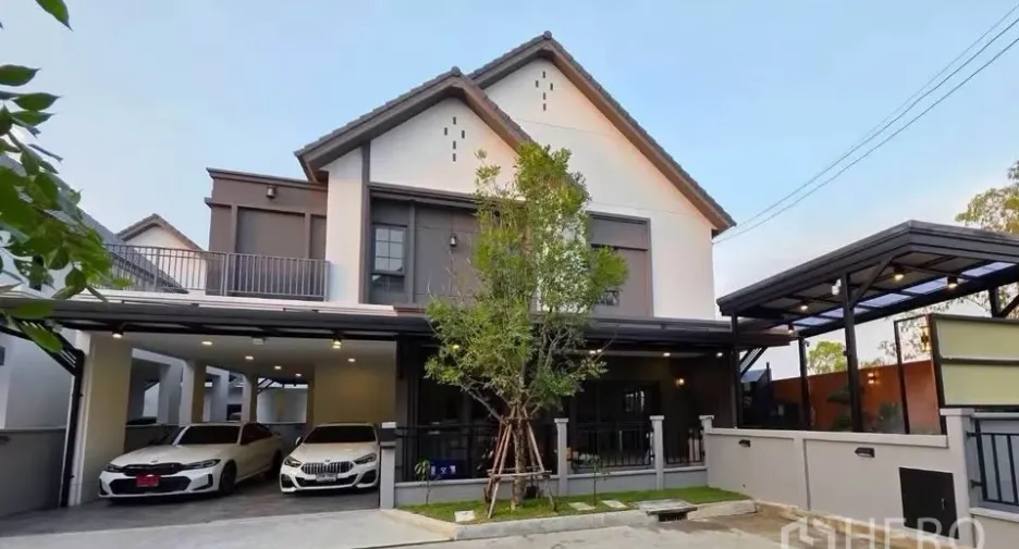 Casa en venta de 4 habitaciones en Bang Phli, Samut Prakan
