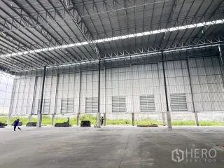 Almacén en alquiler en Mueang Samut Prakan, Samut Prakan